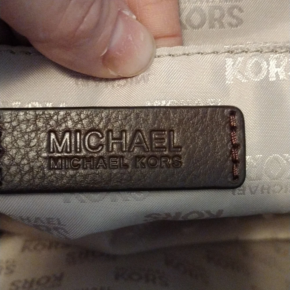 Michael Kors Bag - Picture 6 of 9